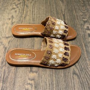 KENNETH COLE MOROCCAN SLIDES SANDAL SZ. 8.5